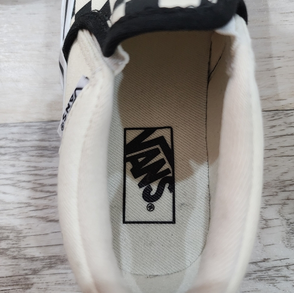 Vans Chekers Slip On Kids Shoes - Picture 4 of 5